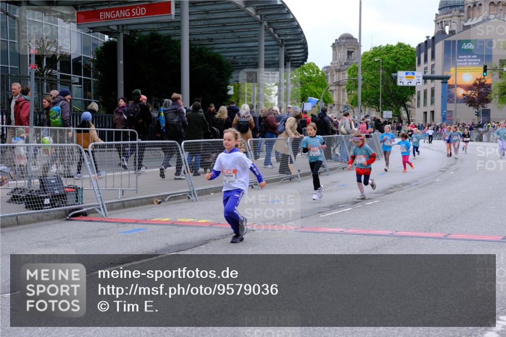 25.04.2026 - Das Zehntel Tim E. http://msf.ph/oto/9579036 25.04.2026 11:07:41 Ziel 5054, 6800, 6803, 7503, 7558, 7568, 7570 meine-sportfotos.de