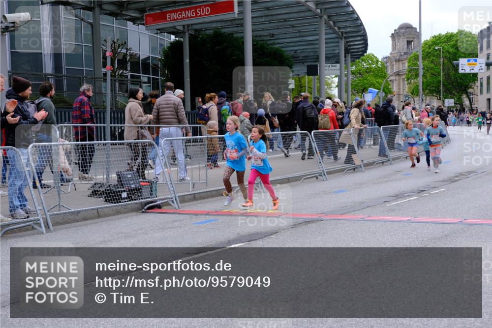 25.04.2026 - Das Zehntel Tim E. http://msf.ph/oto/9579049 25.04.2026 11:07:46 Ziel 5054, 5932, 5936, 6048, 6049, 6800, 6803, 7419, 7425, 7451, 7503, 7558, 7568, 7570 meine-sportfotos.de
