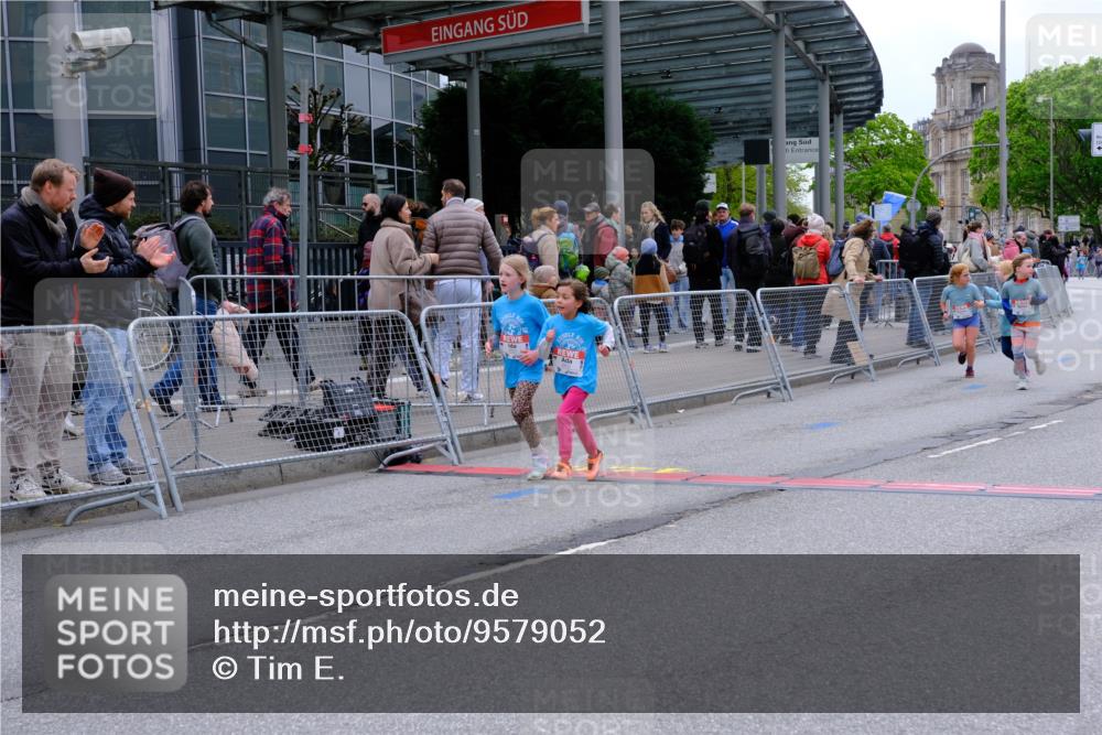 25.04.2026 - Das Zehntel Tim E. http://msf.ph/oto/9579052 25.04.2026 11:07:47 Ziel 5054, 5932, 5936, 6048, 6049, 6462, 6800, 6803, 7419, 7425, 7451, 7503, 7558, 7568, 7570 meine-sportfotos.de