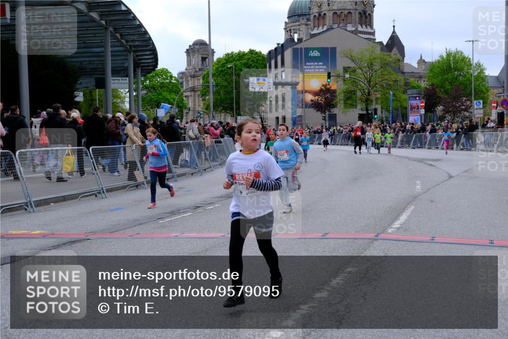 25.04.2026 - Das Zehntel Tim E. http://msf.ph/oto/9579095 25.04.2026 11:08:05 Ziel 5014, 5023, 5130, 5189, 5477, 5604, 5652, 5942, 7448, 7654, 7685, 7778 meine-sportfotos.de