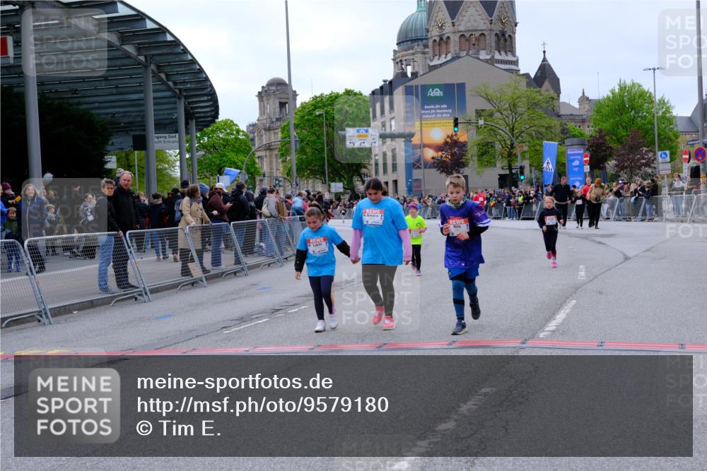 25.04.2026 - Das Zehntel Tim E. http://msf.ph/oto/9579180 25.04.2026 11:08:40 Ziel 5624, 5957, 6642, 6779, 6864, 7212 meine-sportfotos.de