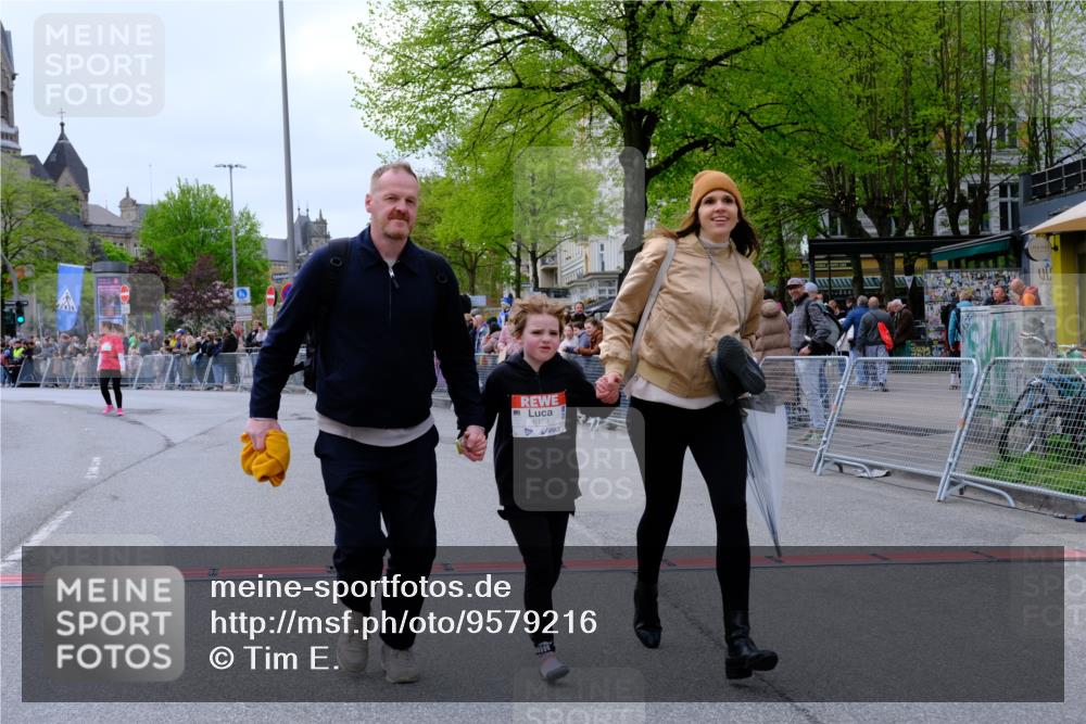 25.04.2026 - Das Zehntel Tim E. http://msf.ph/oto/9579216 25.04.2026 11:08:52 Ziel 5050, 5684, 6178, 7877 meine-sportfotos.de