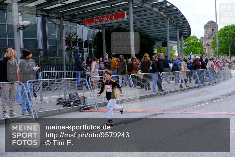 25.04.2026 - Das Zehntel Tim E. http://msf.ph/oto/9579243 25.04.2026 11:09:01 Ziel 6832, 6836, 7998 meine-sportfotos.de