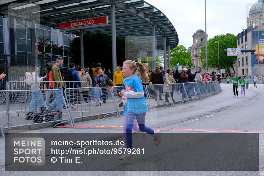 25.04.2026 - Das Zehntel Tim E. http://msf.ph/oto/9579261 25.04.2026 11:09:04 Ziel 5851, 5853, 5873, 6806, 6832, 6836, 7998 meine-sportfotos.de