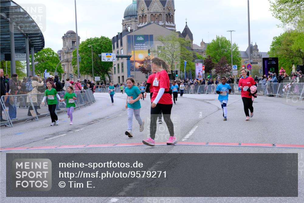 25.04.2026 - Das Zehntel Tim E. http://msf.ph/oto/9579271 25.04.2026 11:09:08 Ziel 5851, 5853, 5873, 6790, 6806, 6832, 6836 meine-sportfotos.de