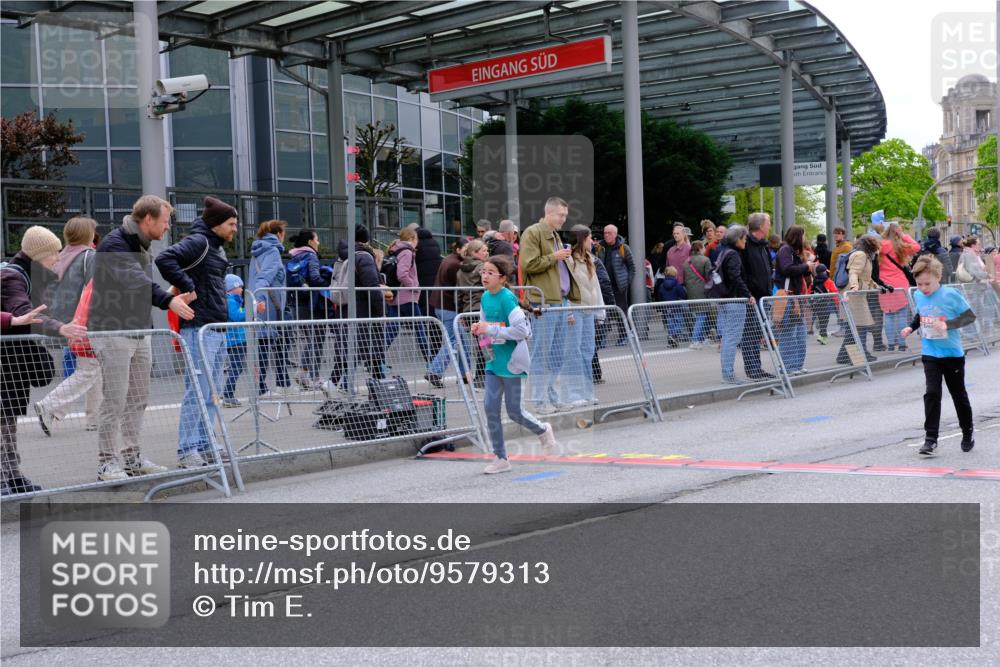 25.04.2026 - Das Zehntel Tim E. http://msf.ph/oto/9579313 25.04.2026 11:09:16 Ziel 5074, 5082, 5851, 5853, 5871, 6790, 6806, 6895 meine-sportfotos.de