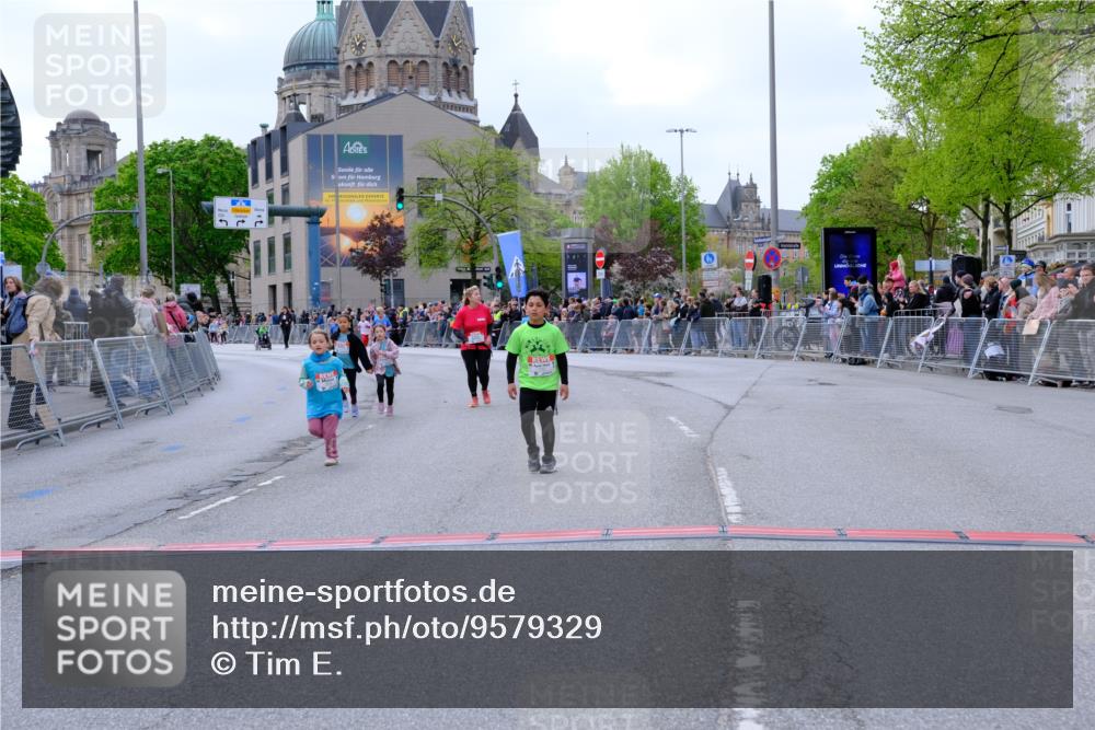 25.04.2026 - Das Zehntel Tim E. http://msf.ph/oto/9579329 25.04.2026 11:09:36 Ziel 5658, 6862, 7262, 7432, 7476 meine-sportfotos.de