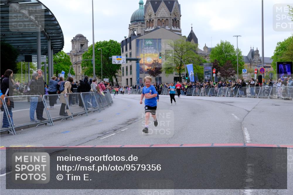 25.04.2026 - Das Zehntel Tim E. http://msf.ph/oto/9579356 25.04.2026 11:09:42 Ziel 5658, 6286, 6290, 6862, 7262, 7432, 7476 meine-sportfotos.de