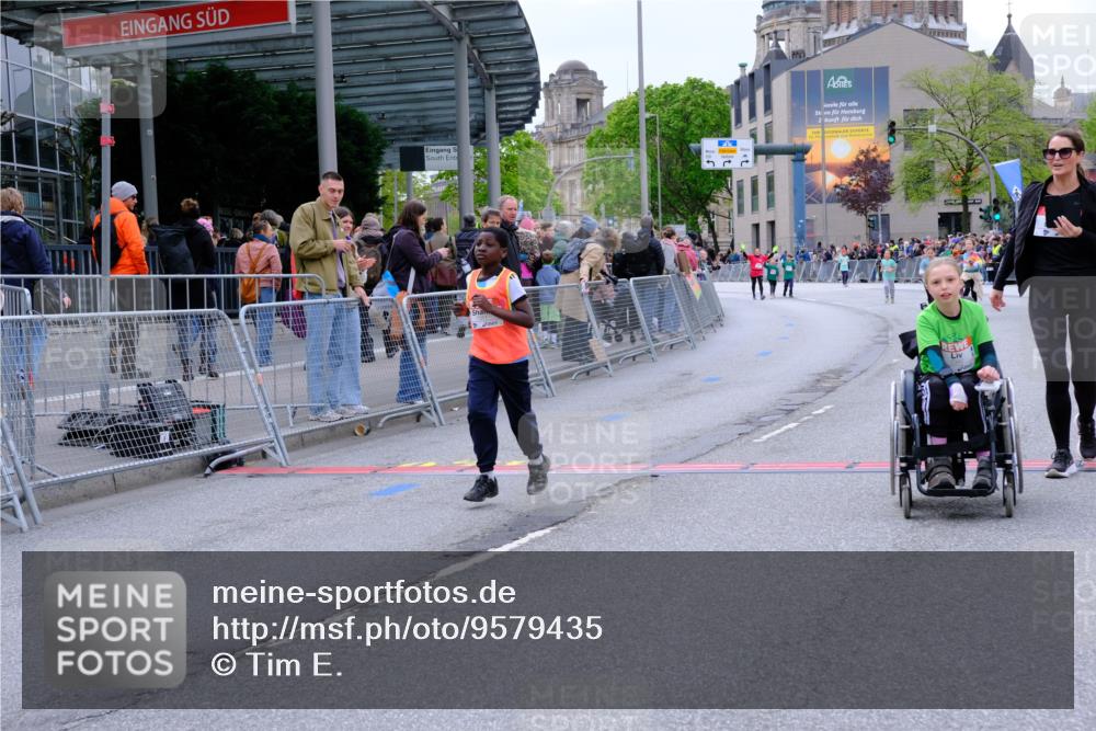25.04.2026 - Das Zehntel Tim E. http://msf.ph/oto/9579435 25.04.2026 11:10:09 Ziel 7342, 7351, 7379, 7530, 7534 meine-sportfotos.de