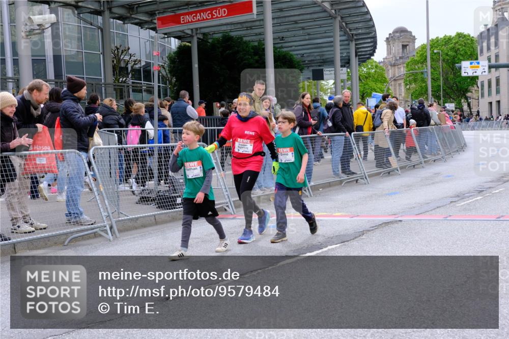 25.04.2026 - Das Zehntel Tim E. http://msf.ph/oto/9579484 25.04.2026 11:10:34 Ziel 7783, 7792 meine-sportfotos.de