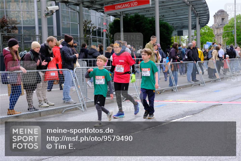25.04.2026 - Das Zehntel Tim E. http://msf.ph/oto/9579490 25.04.2026 11:10:35 Ziel 7783, 7792 meine-sportfotos.de