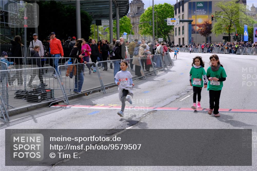 25.04.2026 - Das Zehntel Tim E. http://msf.ph/oto/9579507 25.04.2026 11:11:15 Ziel 5085, 6447, 6451 meine-sportfotos.de