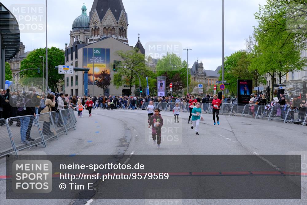 25.04.2026 - Das Zehntel Tim E. http://msf.ph/oto/9579569 25.04.2026 11:11:48 Ziel 5876, 5883, 7036 meine-sportfotos.de