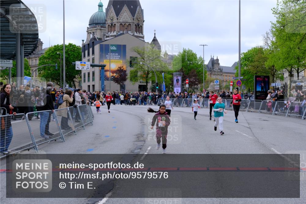 25.04.2026 - Das Zehntel Tim E. http://msf.ph/oto/9579576 25.04.2026 11:11:49 Ziel 5876, 5883, 7036 meine-sportfotos.de