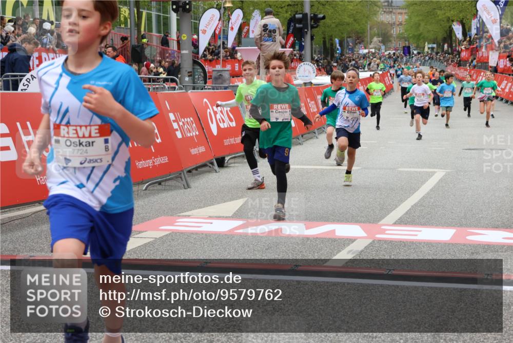 25.04.2026 - Das Zehntel Strokosch-Dieckow http://msf.ph/oto/9579762 25.04.2026 10:49:46 Ziel 5012, 6707, 6913, 7006, 7164, 7380, 7625, 7664, 7724, 7726, 7748, 7972, 5012, 6707, 6913, 7006, 7164, 7380, 7625, 7664, 7724, 7726, 7748, 7972 meine-sportfotos.de
