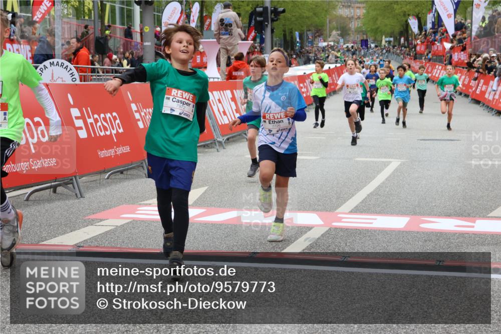 25.04.2026 - Das Zehntel Strokosch-Dieckow http://msf.ph/oto/9579773 25.04.2026 10:49:47 Ziel 5012, 6707, 7164, 7380, 7625, 7664, 7724, 7726, 7748, 7972, 7977, 5012, 6707, 7164, 7380, 7625, 7664, 7724, 7726, 7748, 7972, 7977 meine-sportfotos.de