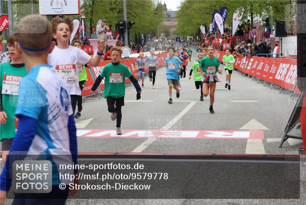 25.04.2026 - Das Zehntel Strokosch-Dieckow http://msf.ph/oto/9579778 25.04.2026 10:49:51 Ziel 5008, 5300, 6523, 6548, 6940, 7164, 7724, 7726, 7972, 7977, 5008, 5300, 6523, 6548, 6940, 7164, 7724, 7726, 7972, 7977 meine-sportfotos.de