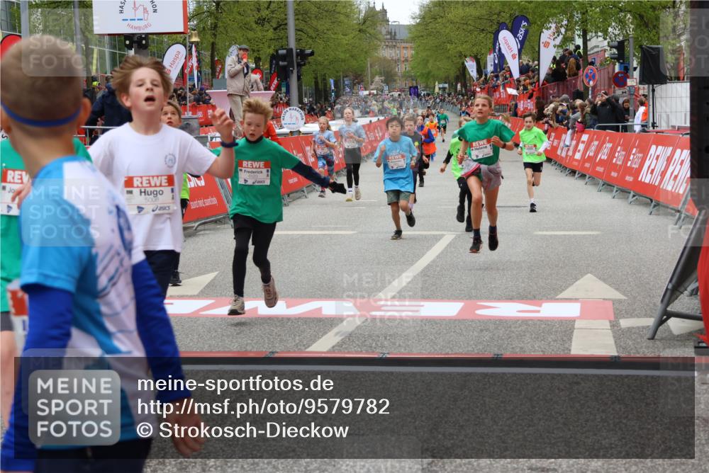 25.04.2026 - Das Zehntel Strokosch-Dieckow http://msf.ph/oto/9579782 25.04.2026 10:49:51 Ziel 5008, 5300, 6523, 6548, 6940, 7164, 7724, 7726, 7972, 7977, 5008, 5300, 6523, 6548, 6940, 7164, 7724, 7726, 7972, 7977 meine-sportfotos.de
