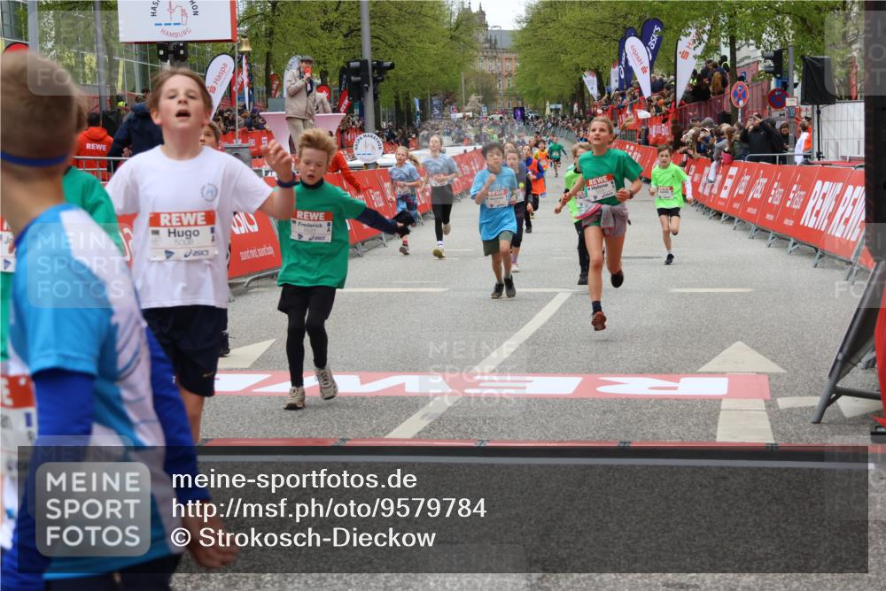 25.04.2026 - Das Zehntel Strokosch-Dieckow http://msf.ph/oto/9579784 25.04.2026 10:49:51 Ziel 5008, 5300, 6523, 6548, 6940, 7164, 7724, 7726, 7972, 7977, 5008, 5300, 6523, 6548, 6940, 7164, 7724, 7726, 7972, 7977 meine-sportfotos.de