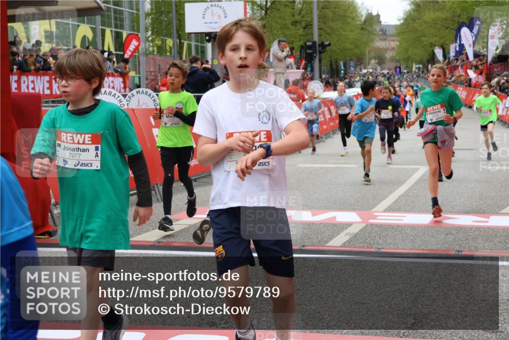 25.04.2026 - Das Zehntel Strokosch-Dieckow http://msf.ph/oto/9579789 25.04.2026 10:49:52 Ziel 5008, 5300, 6417, 6422, 6523, 6548, 6940, 7138, 7146, 7164, 7303, 7726, 7972, 7977, 5008, 5300, 6417, 6422, 6523, 6548, 6940, 7138, 7146, 7164, 7303, 7726, 7972, 7977 meine-sportfotos.de