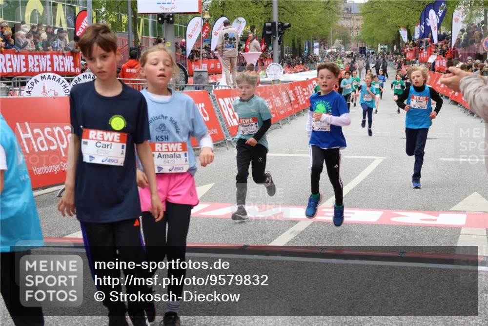 25.04.2026 - Das Zehntel Strokosch-Dieckow http://msf.ph/oto/9579832 25.04.2026 10:50:07 Ziel 5734, 5742, 6045, 6069, 6423, 6518, 6711, 6732, 7394, 7529, 5734, 5742, 6045, 6069, 6423, 6518, 6711, 6732, 7394, 7529 meine-sportfotos.de