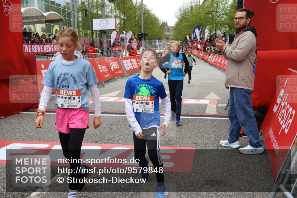25.04.2026 - Das Zehntel Strokosch-Dieckow http://msf.ph/oto/9579848 25.04.2026 10:50:09 Ziel 5734, 5742, 5762, 6041, 6045, 6069, 6423, 6518, 6711, 6732, 6964, 7529, 5734, 5742, 5762, 6041, 6045, 6069, 6423, 6518, 6711, 6732, 6964, 7529 meine-sportfotos.de