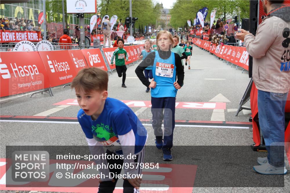 25.04.2026 - Das Zehntel Strokosch-Dieckow http://msf.ph/oto/9579854 25.04.2026 10:50:10 Ziel 5734, 5762, 6041, 6045, 6069, 6423, 6711, 6732, 6964, 7529, 7882, 7941, 5734, 5762, 6041, 6045, 6069, 6423, 6711, 6732, 6964, 7529, 7882, 7941 meine-sportfotos.de