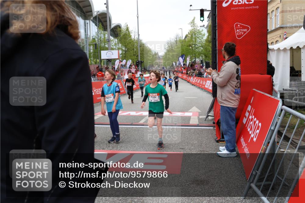25.04.2026 - Das Zehntel Strokosch-Dieckow http://msf.ph/oto/9579866 25.04.2026 10:50:13 Ziel 5512, 5762, 6041, 6045, 6069, 6964, 7529, 7882, 7941, 5512, 5762, 6041, 6045, 6069, 6964, 7529, 7882, 7941 meine-sportfotos.de