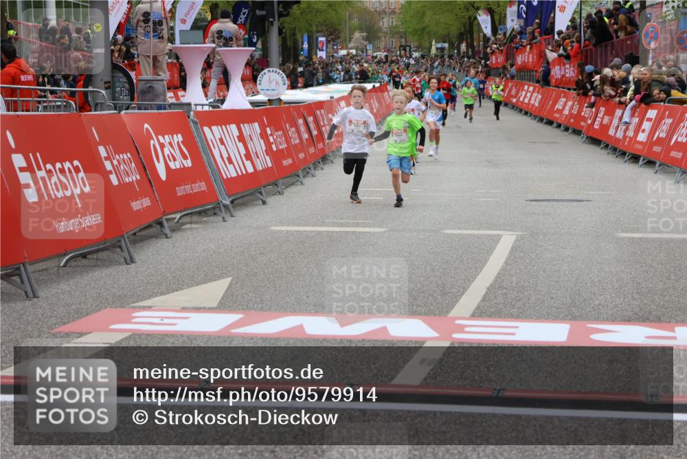 25.04.2026 - Das Zehntel Strokosch-Dieckow http://msf.ph/oto/9579914 25.04.2026 10:52:53 Ziel 5733, 6087, 6100, 6142, 6352, 6357, 6752, 7436, 7675, 8015, 8042, 5733, 6087, 6100, 6142, 6352, 6357, 6752, 7436, 7675, 8015, 8042 meine-sportfotos.de