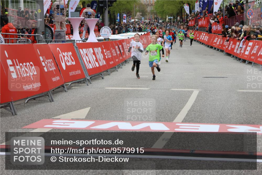 25.04.2026 - Das Zehntel Strokosch-Dieckow http://msf.ph/oto/9579915 25.04.2026 10:52:54 Ziel 6087, 6142, 6352, 6357, 6752, 7436, 7675, 8015, 8042, 6087, 6142, 6352, 6357, 6752, 7436, 7675, 8015, 8042 meine-sportfotos.de