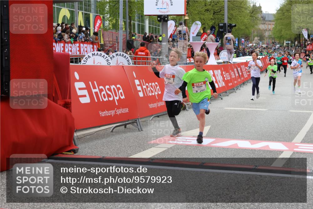 25.04.2026 - Das Zehntel Strokosch-Dieckow http://msf.ph/oto/9579923 25.04.2026 10:52:56 Ziel 5176, 6087, 6142, 6352, 6752, 7110, 7142, 7436, 7628, 7675, 8042, 5176, 6087, 6142, 6352, 6752, 7110, 7142, 7436, 7628, 7675, 8042 meine-sportfotos.de