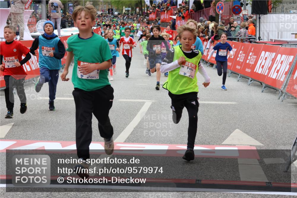 25.04.2026 - Das Zehntel Strokosch-Dieckow http://msf.ph/oto/9579974 25.04.2026 10:53:06 Ziel 5009, 5241, 5569, 5781, 6009, 6019, 6153, 6155, 6766, 6869, 7162, 7749, 7966, 5009, 5241, 5569, 5781, 6009, 6019, 6153, 6155, 6766, 6869, 7162, 7749, 7966 meine-sportfotos.de