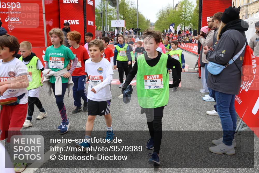 25.04.2026 - Das Zehntel Strokosch-Dieckow http://msf.ph/oto/9579989 25.04.2026 08:55:28 Ziel 1346, 1655, 1868, 1874, 1922, 2049, 2072, 2249, 2269, 2286, 2510, 2591, 2641, 2649, 2654, 2883, 2977, 3074, 3089, 3102, 3146, 3173, 3201, 3258, 3593, 1346, 1655, 1868, 1874, 1922, 2049, 2072, 2249, 2269, 2286, 2510, 2591, 2641, 2649, 2654, 2883, 2977, 3074, 3089, 3102, 3146, 3173, 3201, 3258, 3593 meine-sportfotos.de