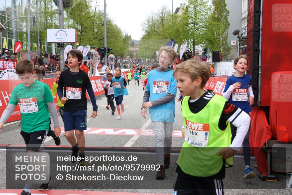 25.04.2026 - Das Zehntel Strokosch-Dieckow http://msf.ph/oto/9579992 25.04.2026 10:53:10 Ziel 5428, 5515, 5781, 5800, 6019, 6080, 6153, 6155, 6703, 6929, 7116, 7129, 7197, 7863, 7884, 7966, 5428, 5515, 5781, 5800, 6019, 6080, 6153, 6155, 6703, 6929, 7116, 7129, 7197, 7863, 7884, 7966 meine-sportfotos.de