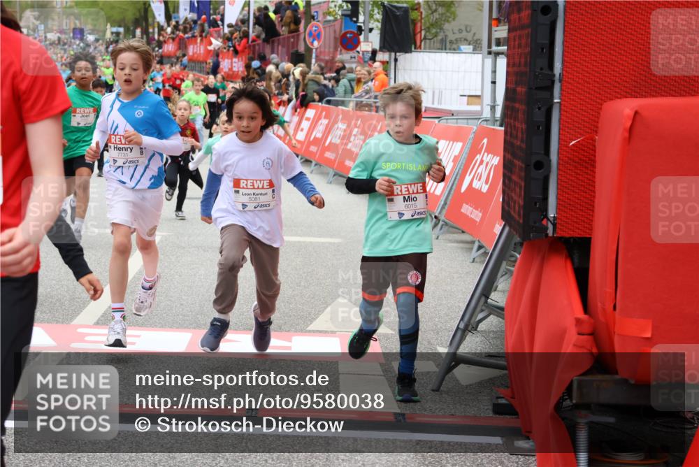 25.04.2026 - Das Zehntel Strokosch-Dieckow http://msf.ph/oto/9580038 25.04.2026 10:53:17 Ziel 5081, 5751, 5800, 5874, 6015, 6027, 6080, 6144, 6428, 6493, 6512, 6703, 6826, 7101, 7116, 7129, 7180, 7197, 7731, 8022, 5081, 5751, 5800, 5874, 6015, 6027, 6080, 6144, 6428, 6493, 6512, 6703, 6826, 7101, 7116, 7129, 7180, 7197, 7731, 8022 meine-sportfotos.de