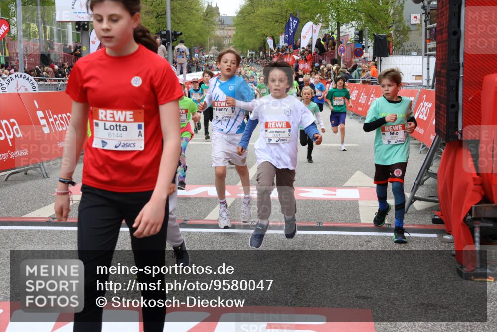 25.04.2026 - Das Zehntel Strokosch-Dieckow http://msf.ph/oto/9580047 25.04.2026 10:53:17 Ziel 5081, 5751, 5800, 5874, 6015, 6027, 6080, 6144, 6428, 6493, 6512, 6703, 6826, 7101, 7116, 7129, 7180, 7197, 7731, 8022, 5081, 5751, 5800, 5874, 6015, 6027, 6080, 6144, 6428, 6493, 6512, 6703, 6826, 7101, 7116, 7129, 7180, 7197, 7731, 8022 meine-sportfotos.de