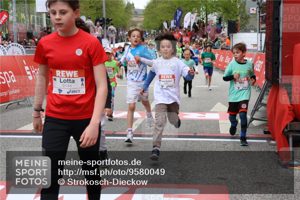 25.04.2026 - Das Zehntel Strokosch-Dieckow http://msf.ph/oto/9580049 25.04.2026 10:53:17 Ziel 5081, 5751, 5800, 5874, 6015, 6027, 6080, 6144, 6428, 6493, 6512, 6703, 6826, 7101, 7116, 7129, 7180, 7197, 7731, 8022, 5081, 5751, 5800, 5874, 6015, 6027, 6080, 6144, 6428, 6493, 6512, 6703, 6826, 7101, 7116, 7129, 7180, 7197, 7731, 8022 meine-sportfotos.de