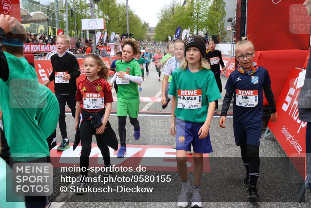 25.04.2026 - Das Zehntel Strokosch-Dieckow http://msf.ph/oto/9580155 25.04.2026 10:53:23 Ziel 5081, 5092, 5100, 5450, 5740, 5777, 5874, 6015, 6027, 6493, 6512, 7101, 7172, 7184, 7320, 7731, 7757, 7806, 7907, 7930, 8022, 8024, 8036, 5081, 5092, 5100, 5450, 5740, 5777, 5874, 6015, 6027, 6493, 6512, 7101, 7172, 7184, 7320, 7731, 7757, 7806, 7907, 7930, 8022, 8024, 8036 meine-sportfotos.de