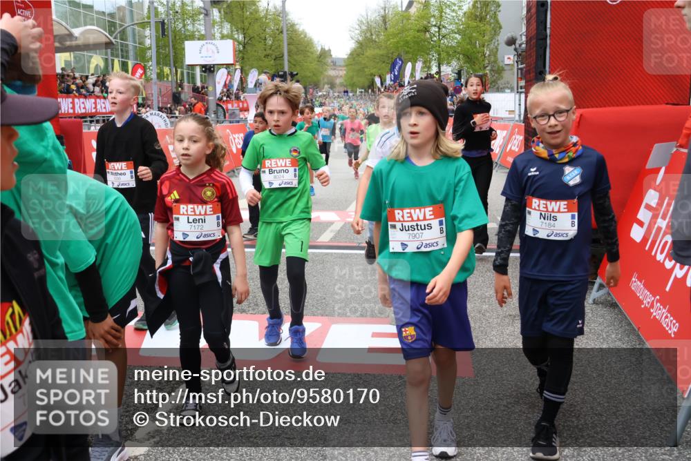 25.04.2026 - Das Zehntel Strokosch-Dieckow http://msf.ph/oto/9580170 25.04.2026 10:53:24 Ziel 5092, 5100, 5450, 5514, 5740, 5777, 5874, 6027, 6054, 6493, 6512, 6651, 7101, 7172, 7184, 7320, 7757, 7806, 7907, 7930, 8022, 8024, 8036, 5092, 5100, 5450, 5514, 5740, 5777, 5874, 6027, 6054, 6493, 6512, 6651, 7101, 7172, 7184, 7320, 7757, 7806, 7907, 7930, 8022, 8024, 8036 meine-sportfotos.de