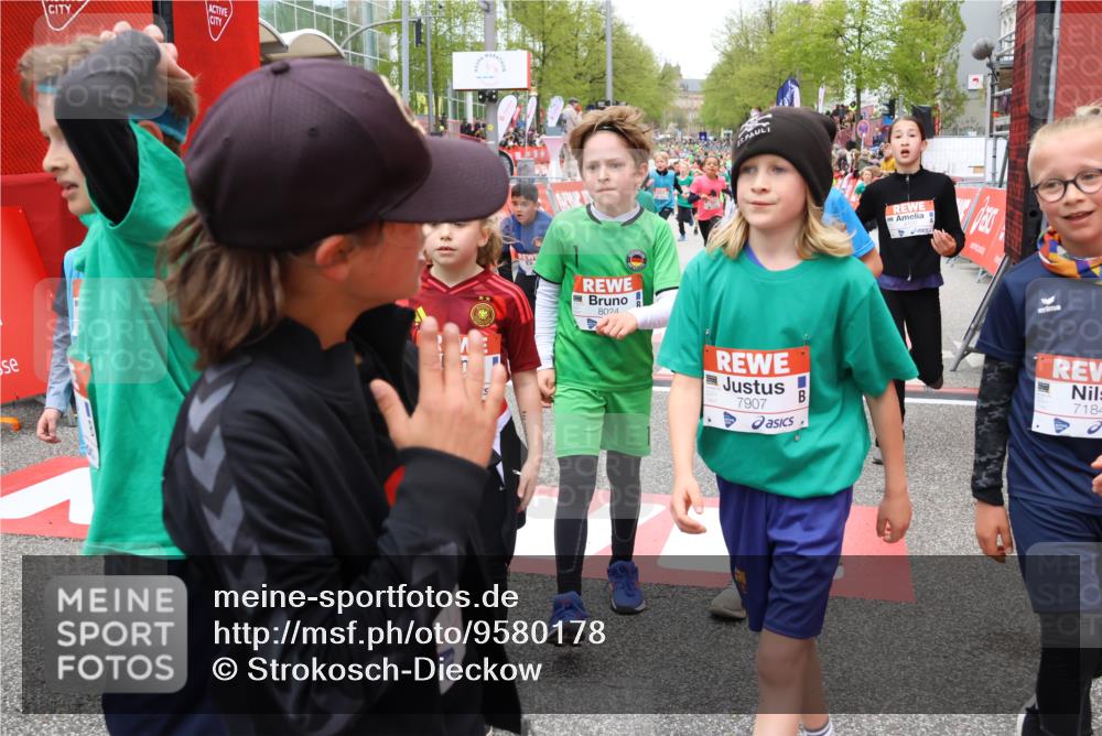 25.04.2026 - Das Zehntel Strokosch-Dieckow http://msf.ph/oto/9580178 25.04.2026 10:53:24 Ziel 5092, 5100, 5450, 5514, 5740, 5777, 5874, 6027, 6054, 6493, 6512, 6651, 7101, 7172, 7184, 7320, 7757, 7806, 7907, 7930, 8022, 8024, 8036, 5092, 5100, 5450, 5514, 5740, 5777, 5874, 6027, 6054, 6493, 6512, 6651, 7101, 7172, 7184, 7320, 7757, 7806, 7907, 7930, 8022, 8024, 8036 meine-sportfotos.de