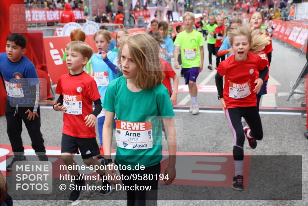 25.04.2026 - Das Zehntel Strokosch-Dieckow http://msf.ph/oto/9580194 25.04.2026 10:53:30 Ziel 5092, 5100, 5292, 5303, 5450, 5514, 5689, 5738, 6054, 6123, 6131, 6147, 6161, 6177, 6491, 6651, 6754, 6840, 6935, 6960, 6987, 7238, 7299, 7548, 7615, 7890, 7918, 7921, 7930, 7976, 5092, 5100, 5292, 5303, 5450, 5514, 5689, 5738, 6054, 6123, 6131, 6147, 6161, 6177, 6491, 6651, 6754, 6840, 6935, 6960, 6987, 7238, 7299, 7548, 7615, 7890, 7918, 7921, 7930, 7976 meine-sportfotos.de
