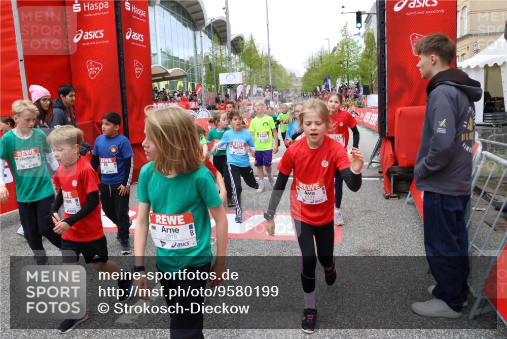 25.04.2026 - Das Zehntel Strokosch-Dieckow http://msf.ph/oto/9580199 25.04.2026 10:53:31 Ziel 5292, 5303, 5514, 5689, 5738, 6054, 6123, 6131, 6147, 6161, 6177, 6491, 6651, 6754, 6840, 6935, 6960, 6987, 7238, 7299, 7513, 7548, 7615, 7890, 7904, 7918, 7921, 7930, 7976, 5292, 5303, 5514, 5689, 5738, 6054, 6123, 6131, 6147, 6161, 6177, 6491, 6651, 6754, 6840, 6935, 6960, 6987, 7238, 7299, 7513, 7548, 7615, 7890, 7904, 7918, 7921, 7930, 7976 meine-sportfotos.de
