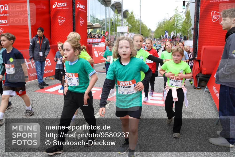 25.04.2026 - Das Zehntel Strokosch-Dieckow http://msf.ph/oto/9580237 25.04.2026 10:53:34 Ziel 5292, 5303, 5504, 5689, 5907, 6081, 6113, 6123, 6131, 6147, 6161, 6177, 6409, 6491, 6517, 6754, 6840, 6935, 6960, 6987, 7105, 7165, 7167, 7190, 7238, 7255, 7299, 7513, 7548, 7608, 7615, 7869, 7890, 7904, 7918, 7921, 7976, 5292, 5303, 5504, 5689, 5907, 6081, 6113, 6123, 6131, 6147, 6161, 6177, 6409, 6491, 6517, 6754, 6840, 6935, 6960, 6987, 7105, 7165, 7167, 7190, 7238, 7255, 7299, 7513, 7548, 7608, 7615, 7869, 7890, 7904, 7918, 7921, 7976 meine-sportfotos.de