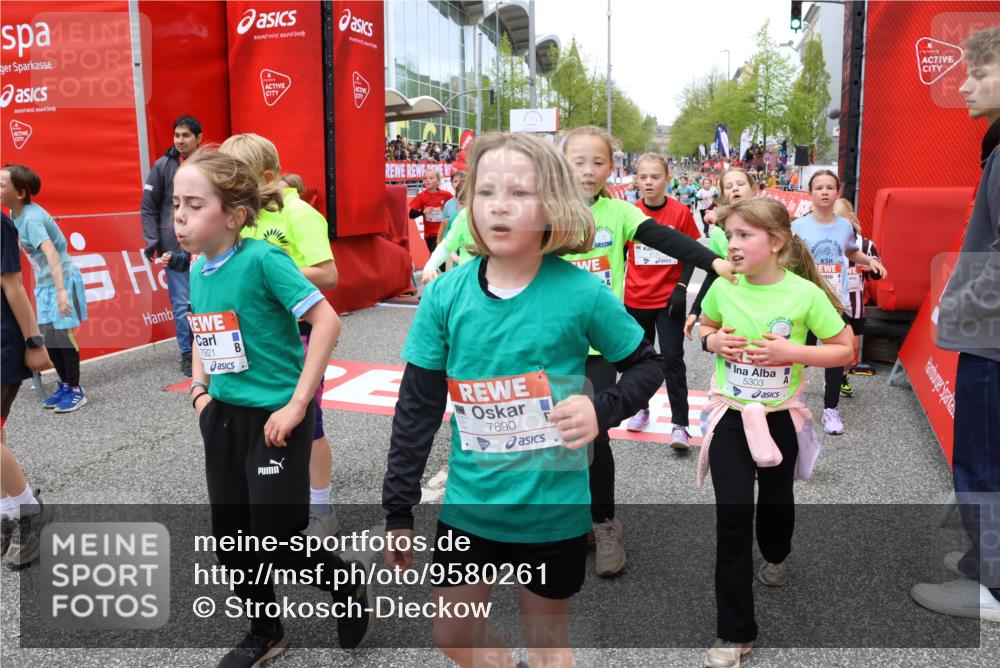 25.04.2026 - Das Zehntel Strokosch-Dieckow http://msf.ph/oto/9580261 25.04.2026 10:53:35 Ziel 5292, 5303, 5504, 5689, 5907, 6081, 6113, 6123, 6131, 6147, 6161, 6177, 6409, 6491, 6517, 6754, 6840, 6935, 6960, 7105, 7165, 7167, 7190, 7238, 7255, 7299, 7513, 7548, 7608, 7615, 7869, 7890, 7904, 7921, 7976, 5292, 5303, 5504, 5689, 5907, 6081, 6113, 6123, 6131, 6147, 6161, 6177, 6409, 6491, 6517, 6754, 6840, 6935, 6960, 7105, 7165, 7167, 7190, 7238, 7255, 7299, 7513, 7548, 7608, 7615, 7869, 7890, 7904, 7921, 7976 meine-sportfotos.de
