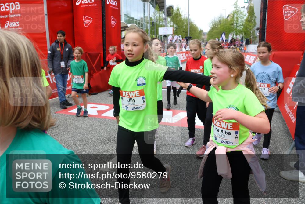 25.04.2026 - Das Zehntel Strokosch-Dieckow http://msf.ph/oto/9580279 25.04.2026 10:53:36 Ziel 5158, 5292, 5303, 5504, 5907, 6081, 6113, 6123, 6131, 6147, 6177, 6409, 6491, 6517, 6754, 6840, 6935, 6960, 7105, 7165, 7167, 7190, 7238, 7255, 7513, 7548, 7608, 7615, 7745, 7869, 7890, 7904, 7921, 5158, 5292, 5303, 5504, 5907, 6081, 6113, 6123, 6131, 6147, 6177, 6409, 6491, 6517, 6754, 6840, 6935, 6960, 7105, 7165, 7167, 7190, 7238, 7255, 7513, 7548, 7608, 7615, 7745, 7869, 7890, 7904, 7921 meine-sportfotos.de