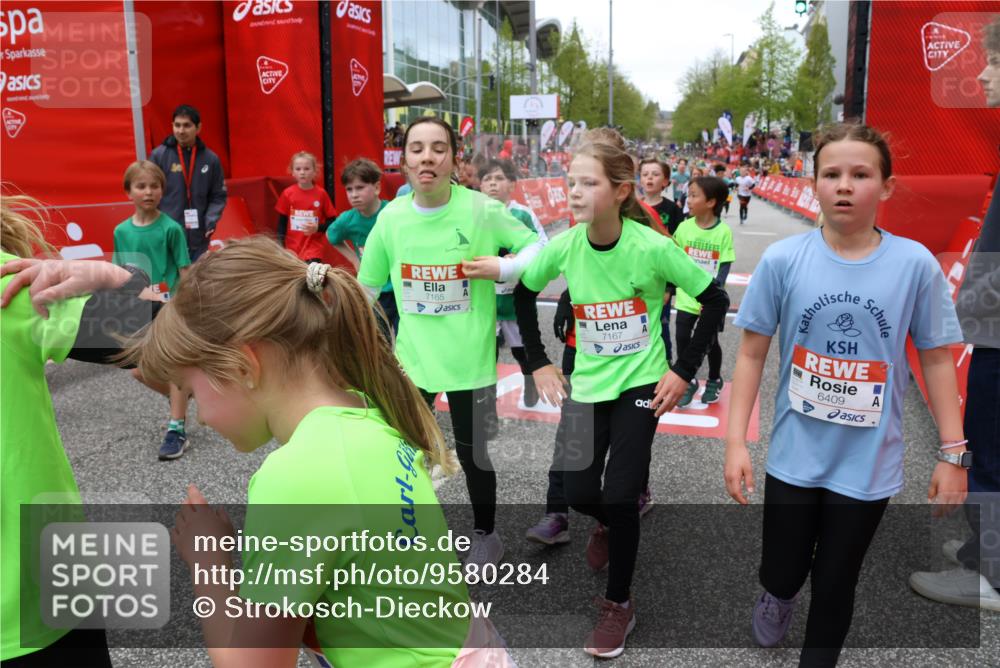 25.04.2026 - Das Zehntel Strokosch-Dieckow http://msf.ph/oto/9580284 25.04.2026 10:53:36 Ziel 5158, 5292, 5303, 5504, 5907, 6081, 6113, 6123, 6131, 6147, 6177, 6409, 6491, 6517, 6754, 6840, 6935, 6960, 7105, 7165, 7167, 7190, 7238, 7255, 7513, 7548, 7608, 7615, 7745, 7869, 7890, 7904, 7921, 5158, 5292, 5303, 5504, 5907, 6081, 6113, 6123, 6131, 6147, 6177, 6409, 6491, 6517, 6754, 6840, 6935, 6960, 7105, 7165, 7167, 7190, 7238, 7255, 7513, 7548, 7608, 7615, 7745, 7869, 7890, 7904, 7921 meine-sportfotos.de