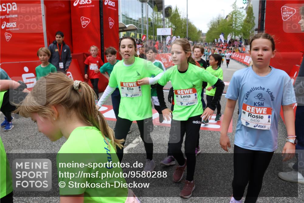25.04.2026 - Das Zehntel Strokosch-Dieckow http://msf.ph/oto/9580288 25.04.2026 10:53:36 Ziel 5158, 5292, 5303, 5504, 5907, 6081, 6113, 6123, 6131, 6147, 6177, 6409, 6491, 6517, 6754, 6840, 6935, 6960, 7105, 7165, 7167, 7190, 7238, 7255, 7513, 7548, 7608, 7615, 7745, 7869, 7890, 7904, 7921, 5158, 5292, 5303, 5504, 5907, 6081, 6113, 6123, 6131, 6147, 6177, 6409, 6491, 6517, 6754, 6840, 6935, 6960, 7105, 7165, 7167, 7190, 7238, 7255, 7513, 7548, 7608, 7615, 7745, 7869, 7890, 7904, 7921 meine-sportfotos.de