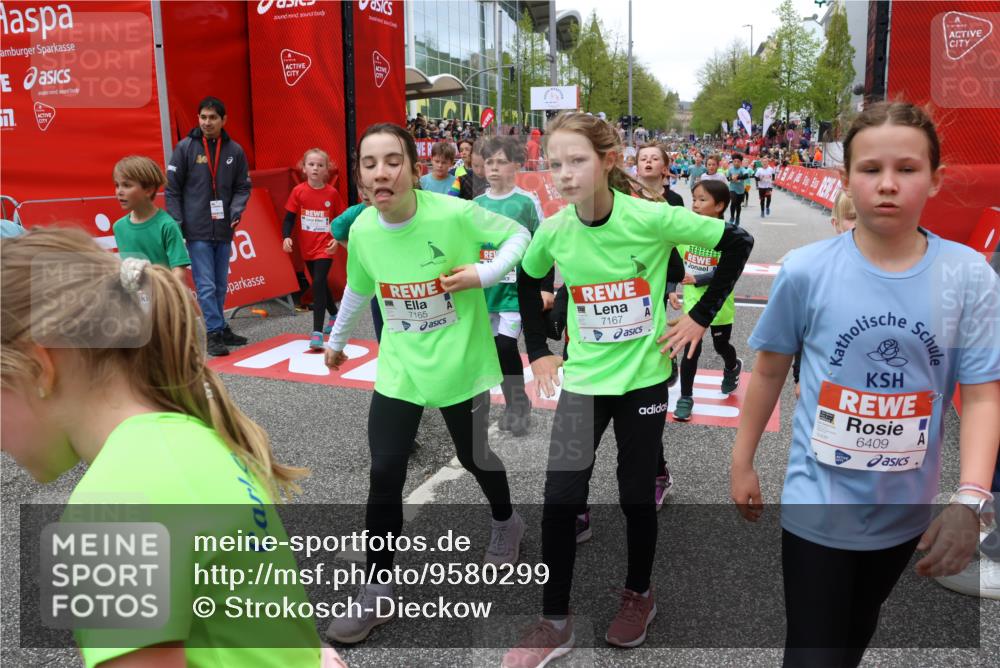 25.04.2026 - Das Zehntel Strokosch-Dieckow http://msf.ph/oto/9580299 25.04.2026 10:53:37 Ziel 5158, 5292, 5303, 5504, 5907, 6081, 6113, 6147, 6409, 6491, 6517, 6745, 6754, 6840, 7105, 7165, 7167, 7190, 7255, 7513, 7548, 7599, 7608, 7629, 7745, 7869, 7890, 7904, 5158, 5292, 5303, 5504, 5907, 6081, 6113, 6147, 6409, 6491, 6517, 6745, 6754, 6840, 7105, 7165, 7167, 7190, 7255, 7513, 7548, 7599, 7608, 7629, 7745, 7869, 7890, 7904 meine-sportfotos.de