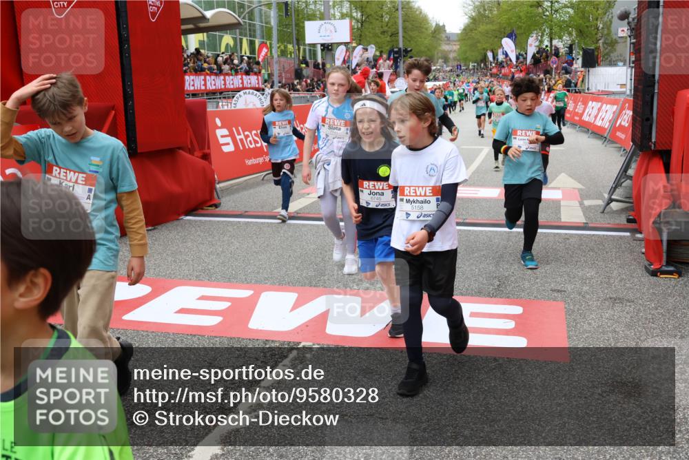 25.04.2026 - Das Zehntel Strokosch-Dieckow http://msf.ph/oto/9580328 25.04.2026 10:53:40 Ziel 5154, 5158, 5237, 5504, 5907, 6018, 6081, 6113, 6409, 6517, 6745, 7105, 7165, 7167, 7190, 7255, 7599, 7608, 7629, 7672, 7699, 7745, 7869, 5154, 5158, 5237, 5504, 5907, 6018, 6081, 6113, 6409, 6517, 6745, 7105, 7165, 7167, 7190, 7255, 7599, 7608, 7629, 7672, 7699, 7745, 7869 meine-sportfotos.de