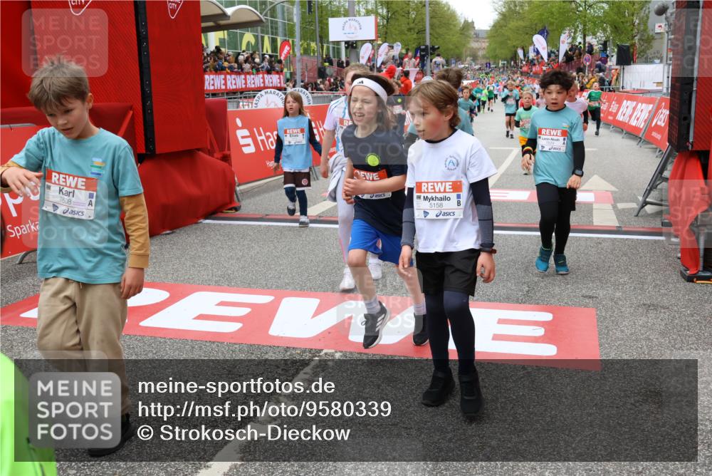 25.04.2026 - Das Zehntel Strokosch-Dieckow http://msf.ph/oto/9580339 25.04.2026 10:53:40 Ziel 5154, 5158, 5237, 5504, 5907, 6018, 6081, 6113, 6409, 6517, 6745, 7105, 7165, 7167, 7190, 7255, 7599, 7608, 7629, 7672, 7699, 7745, 7869, 5154, 5158, 5237, 5504, 5907, 6018, 6081, 6113, 6409, 6517, 6745, 7105, 7165, 7167, 7190, 7255, 7599, 7608, 7629, 7672, 7699, 7745, 7869 meine-sportfotos.de
